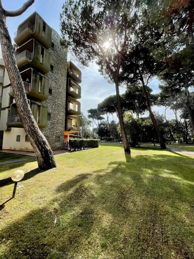 Ferienwohnung La Terrazza Del Pino Torre del Lago Puccini Exterior foto